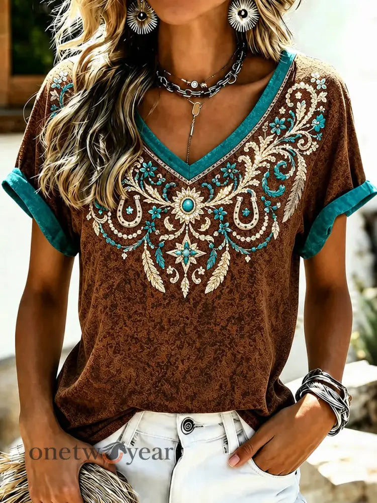 Women’s Vintage Western Ethnic Pattern Print Short-sleeved T-shirt - Dark Brown / S