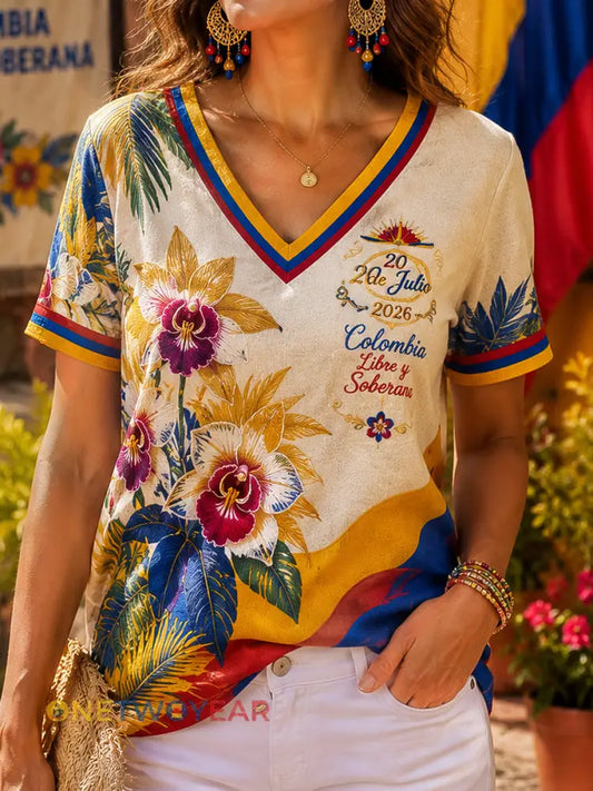 Camiseta Cuello en V Artístico Día de la Independencia de Columbia Retro para mujer - como imagen / S