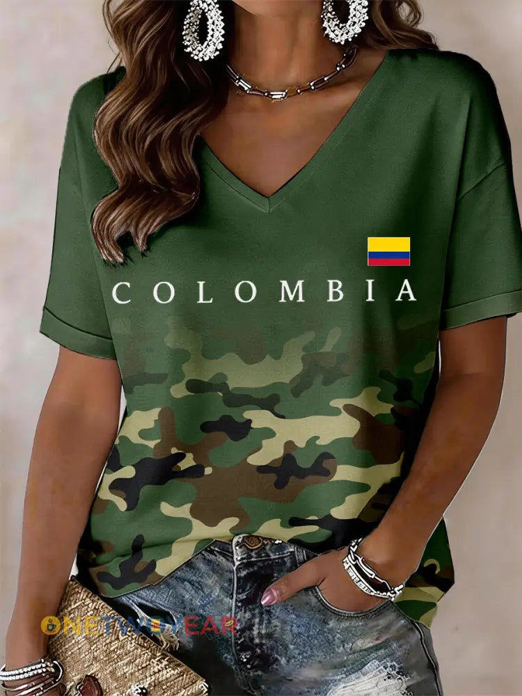 Camiseta de mujer con cuello en V de Colombia - verde ejército / S