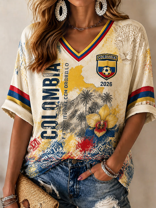 Camiseta cuello en V 2026 Colombia Soccer Art para mujer