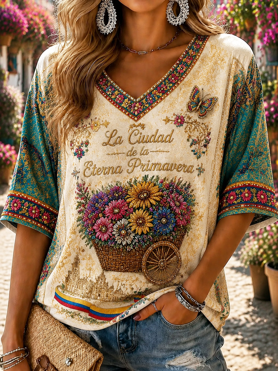 Camiseta con cuello en V y patchwork artístico Columbia Flower Festival para mujer